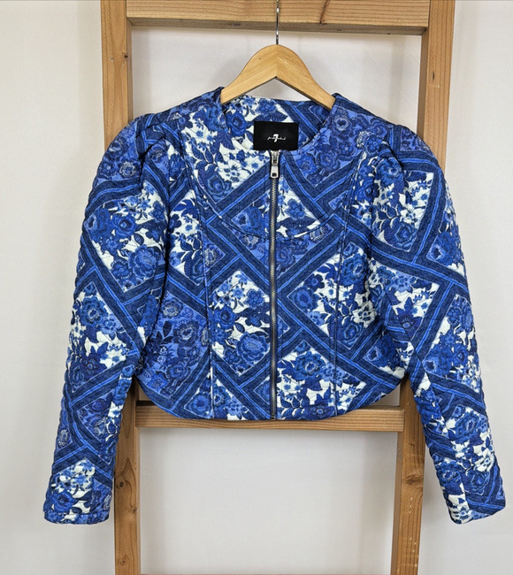 7 For All Mankind Jackets & Blazers - 7 For All Mankind Quilted Blue Pattern Zip Up Crop Jacket #1564 Size SMALL